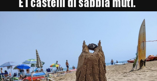 Il comune vieta di fare i castelli di sabbia sulla spiaggia - La Voce